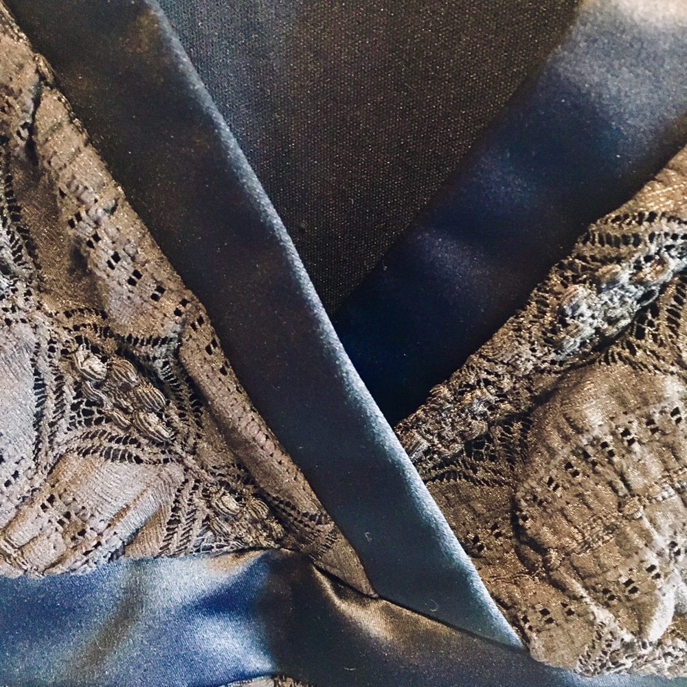 Lace Blue Top - Picture 4 of 4